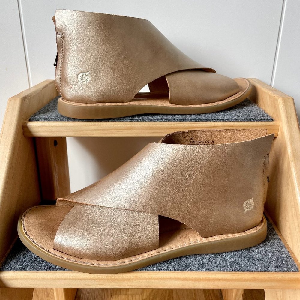 Born IWA Leather Comfort Sandal | Women's Size 9